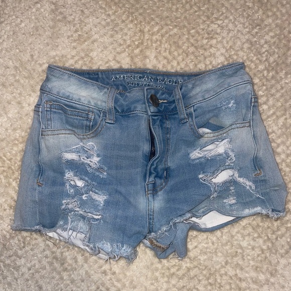 Women’s American Eagle Outfitters High-Rise Jean Shorts Size 0. - Picture 5 of 5